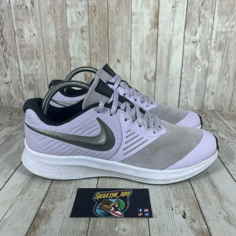Nike star runner - kids 7 Womens 8.5